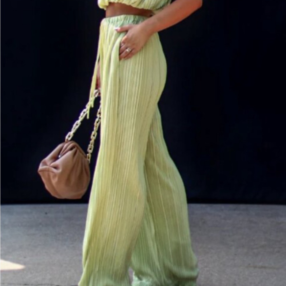 VICI Green bottoms